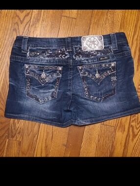Miss Me Mid Rise 30 Easy Denim Shorts Bling
